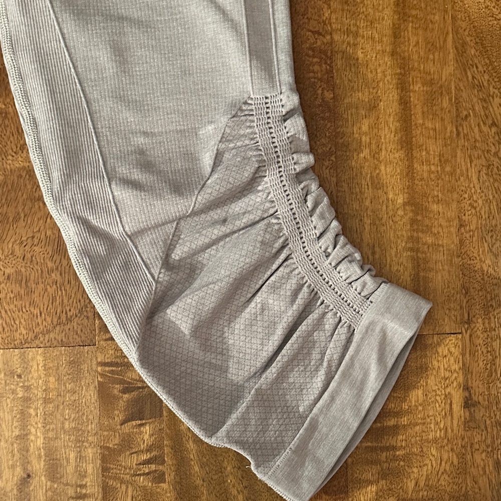 [Lululemon] Awakening Crop Leggings - Picture 5 of 6